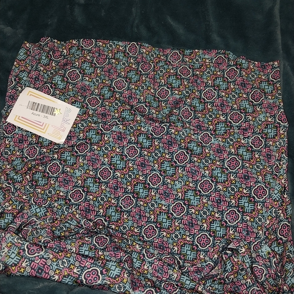 Azure NWT LuLaRoe 3XL COMFY SKIRT! - Picture 5 of 9